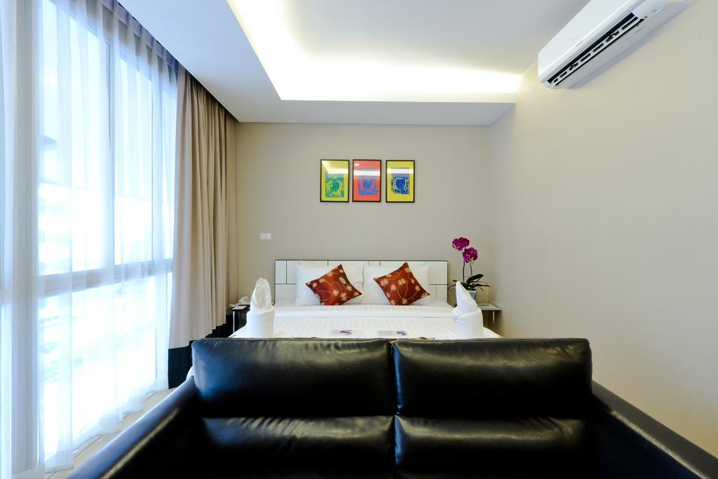 Icheck Inn Skyy Sukhumvit 1 방콕 외부 사진