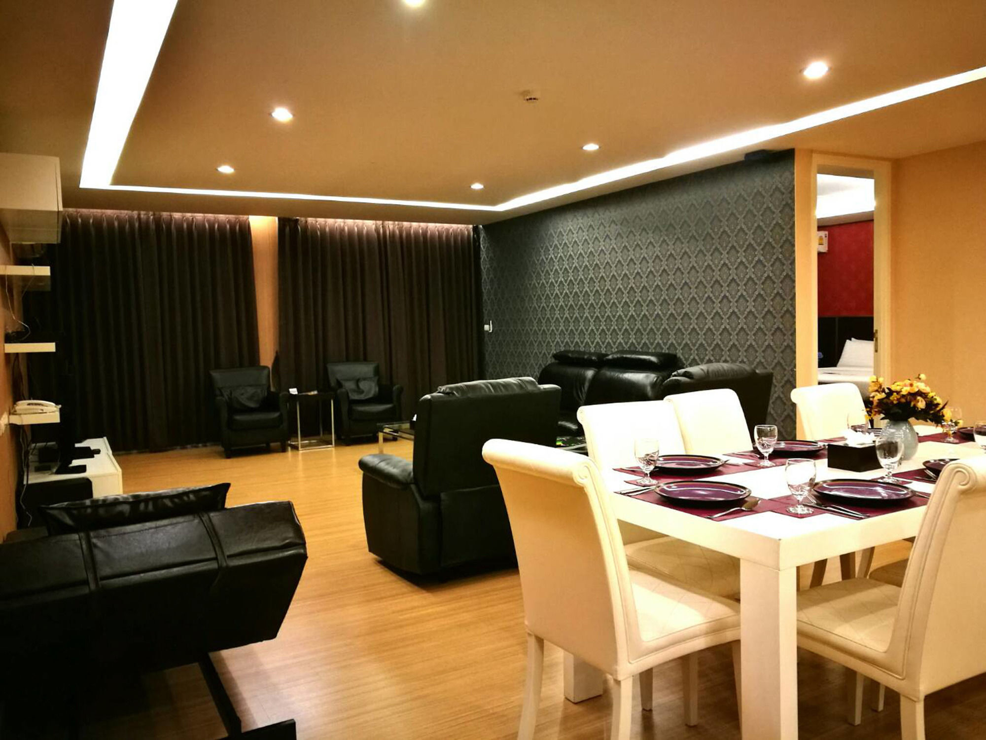 Icheck Inn Skyy Sukhumvit 1 방콕 외부 사진